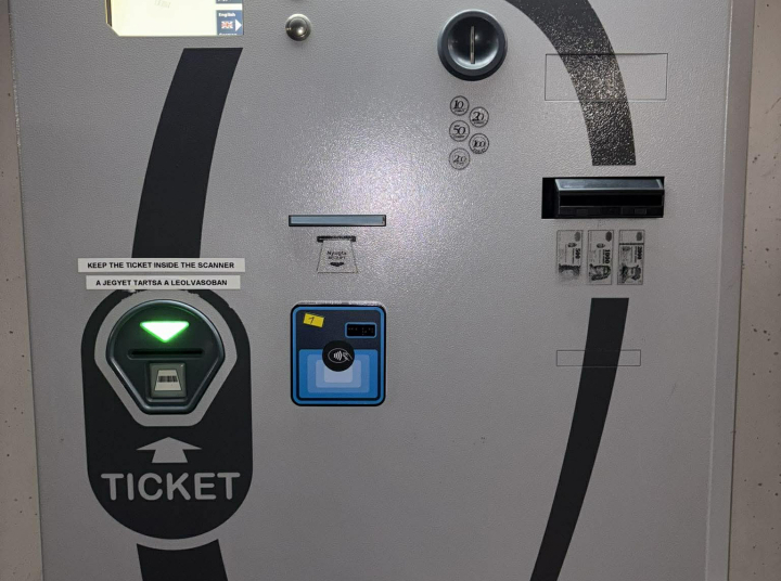 Bankkártyás fizetési lehetőség- Szeglethy utcai mélygarázs