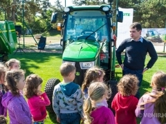 Parkgondozással ismerkedtek a legkisebbek